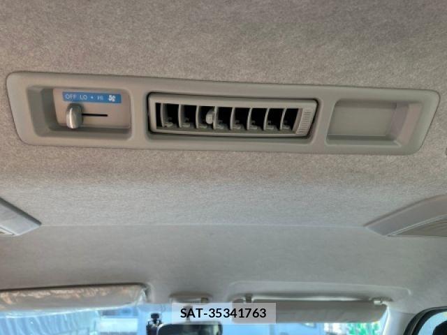Toyota HIACE WAGON 2020-01 2728140-28
