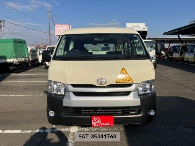 Toyota HIACE WAGON 2020-01 2728140-2