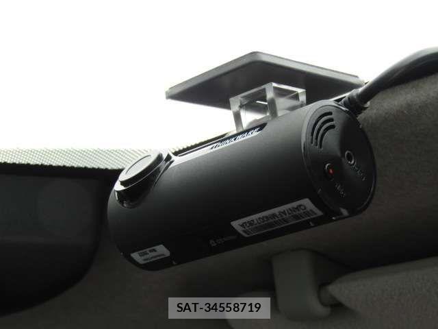 Toyota HIACE WAGON 2023-04 3374984-15