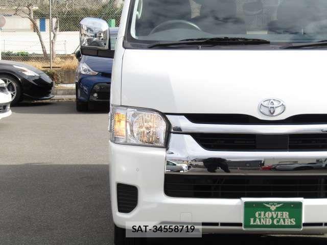 Toyota HIACE WAGON 2023-04 3374984-19
