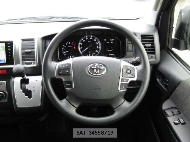 Toyota HIACE WAGON 2023-04 3374984-2