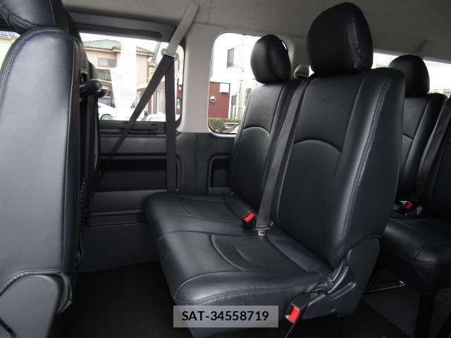 Toyota HIACE WAGON 2023-04 3374984-4