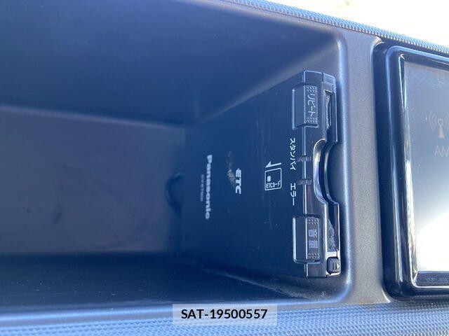 Toyota HIACE WAGON 2012-11 3671561-13