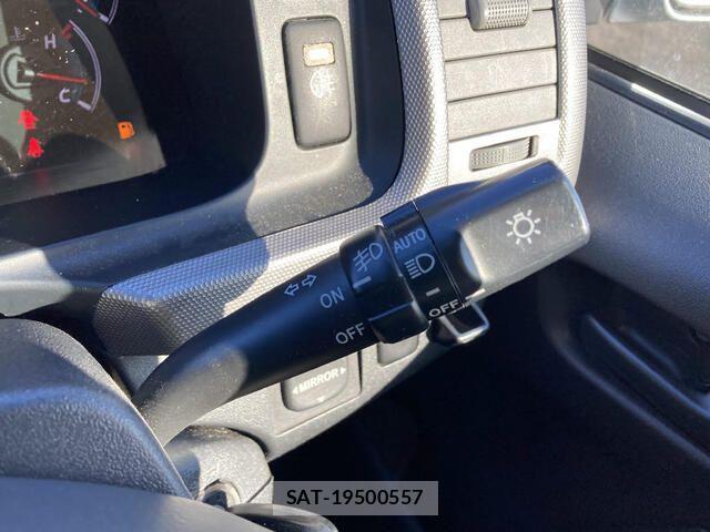 Toyota HIACE WAGON 2012-11 3671561-14