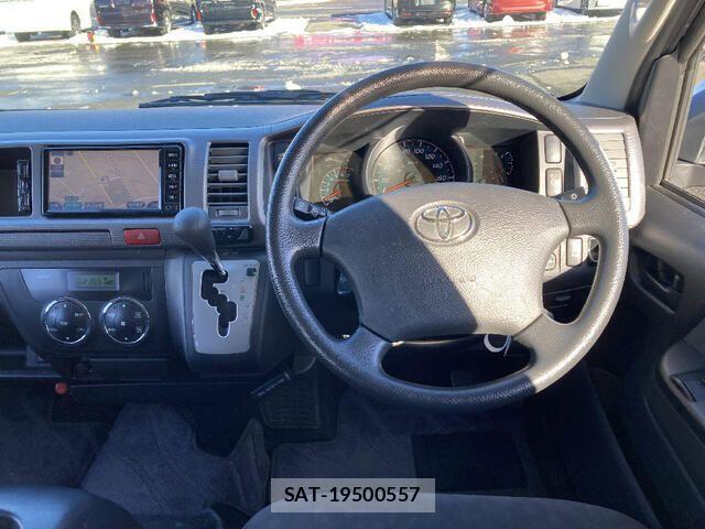 Toyota HIACE WAGON 2012-11 3671561-6