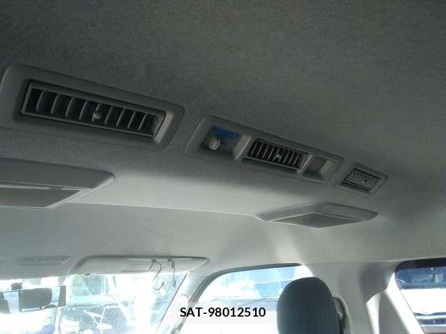Toyota HIACE WAGON 2012-10 3714428-18
