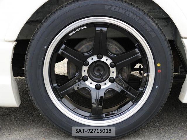 Toyota HIACE WAGON 2017-01 3769497-12