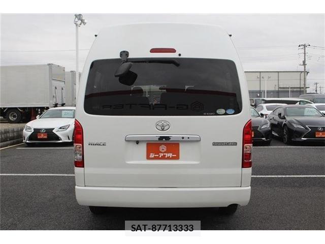 Toyota HIACE WAGON 2018-07 3906146-10