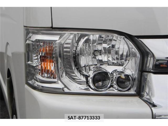 Toyota HIACE WAGON 2018-07 3906146-14