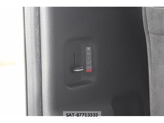 Toyota HIACE WAGON 2018-07 3906146-7