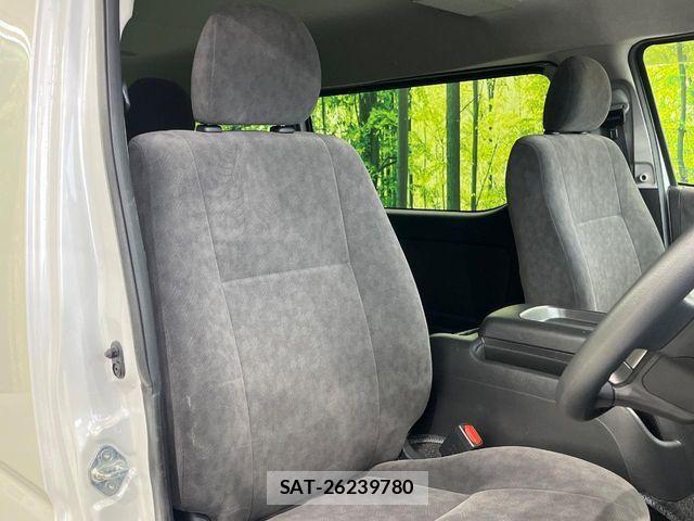 Toyota HIACE WAGON 2023-12 4421033-7
