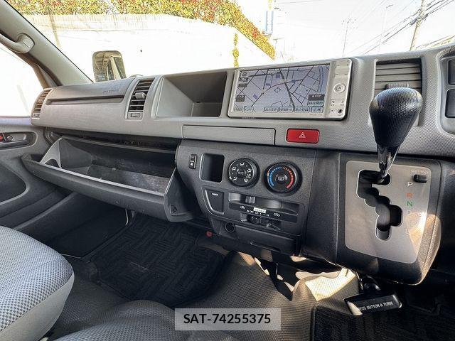 Toyota HIACE WAGON 2005-01 4754052-18