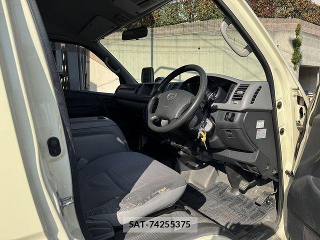 Toyota HIACE WAGON 2005-01 4754052-24