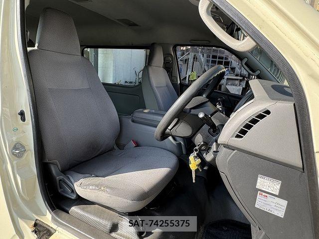 Toyota HIACE WAGON 2005-01 4754052-25