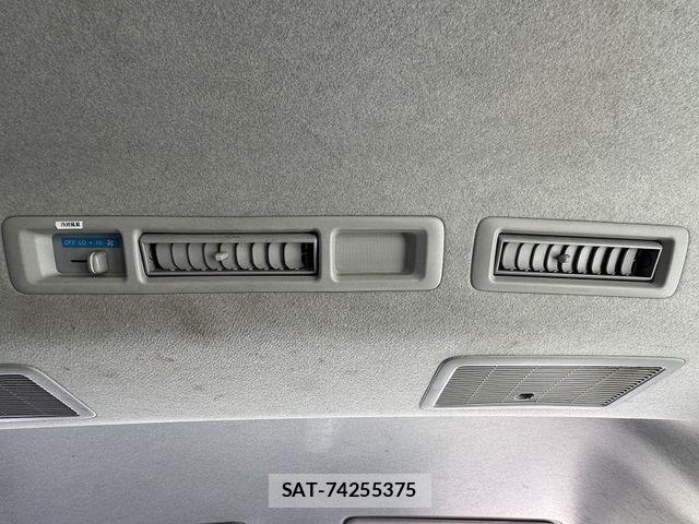 Toyota HIACE WAGON 2005-01 4754052-27