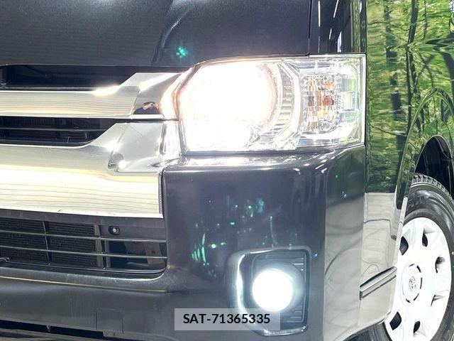 Toyota HIACE WAGON 2019-03 4945170-13