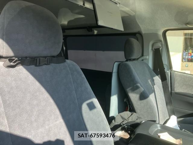 Toyota HIACE WAGON 2021-10 4945163-15