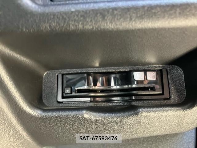Toyota HIACE WAGON 2021-10 4945163-18