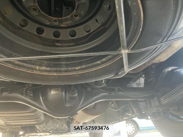 Toyota HIACE WAGON 2021-10 4945163-8