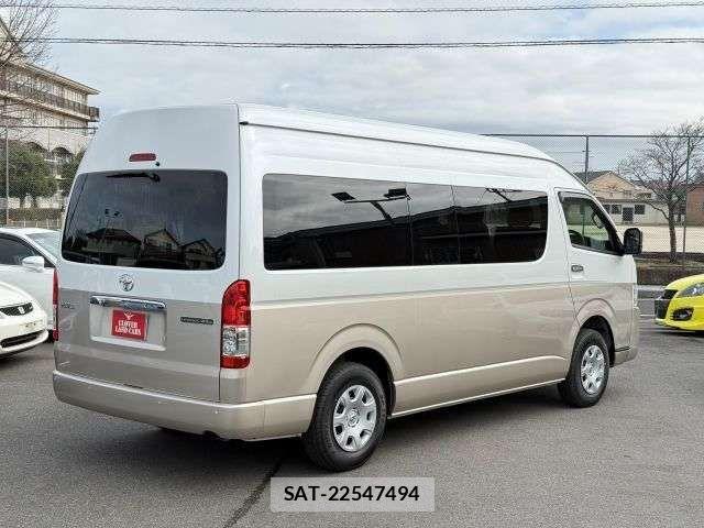 Toyota HIACE WAGON 2025-10 4945141-17