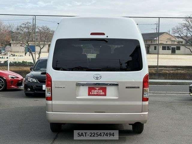 Toyota HIACE WAGON 2025-10 4945141-19