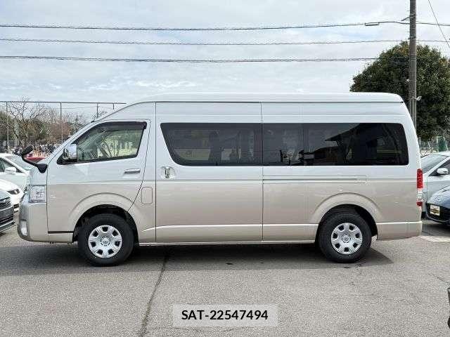 Toyota HIACE WAGON 2025-10 4945141-20