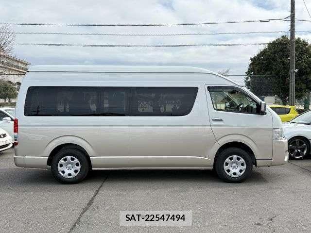 Toyota HIACE WAGON 2025-10 4945141-21