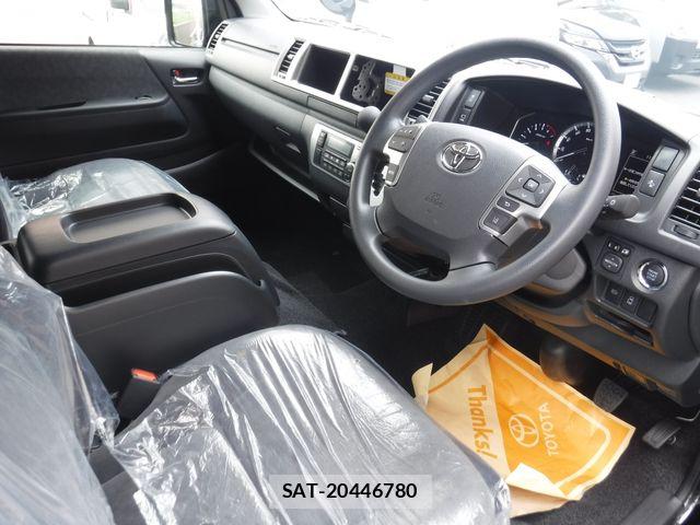 Toyota HIACE WAGON 2025-10 4945151-10