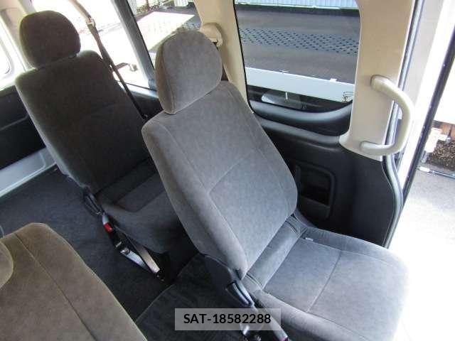Toyota HIACE WAGON 2023-10 5869041-5