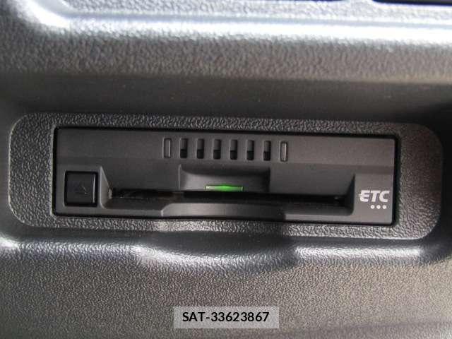 Toyota HIACE WAGON 2022-09 6000369-10