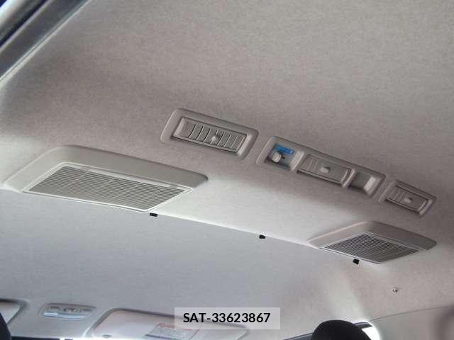 Toyota HIACE WAGON 2022-09 6000369-14
