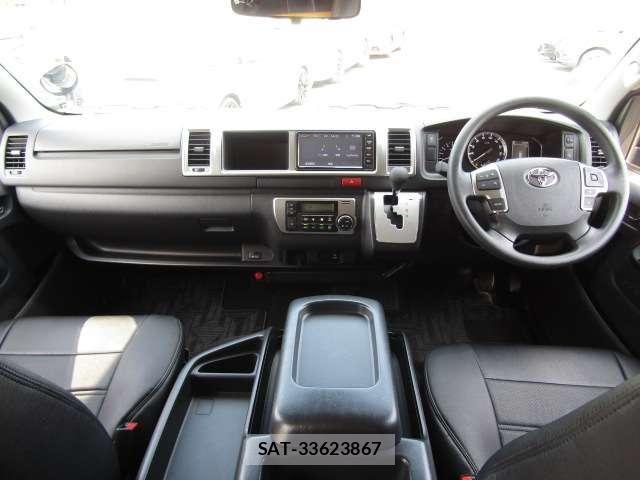 Toyota HIACE WAGON 2022-09 6000369-2