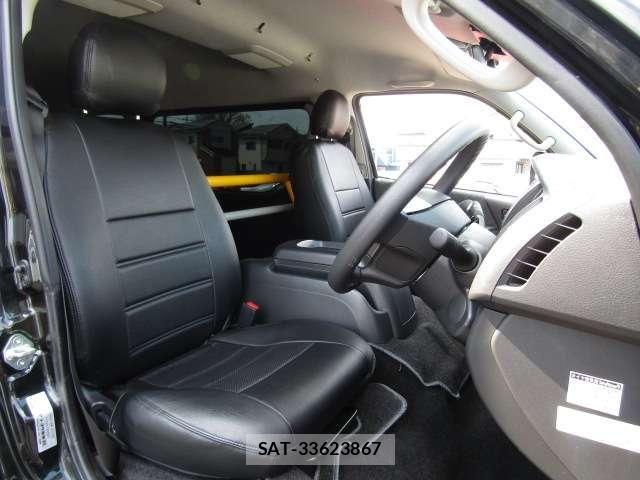 Toyota HIACE WAGON 2022-09 6000369-4
