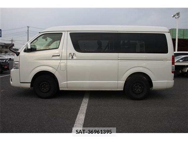 Toyota HIACE WAGON 2023-10 6264331-9