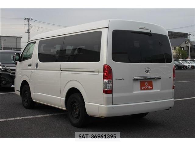 Toyota HIACE WAGON 2023-10 6264331-10