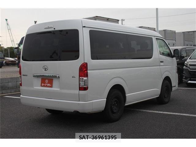 Toyota HIACE WAGON 2023-10 6264331-12
