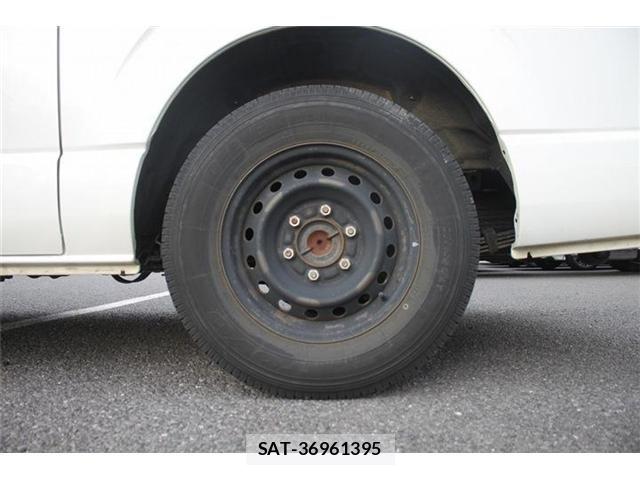 Toyota HIACE WAGON 2023-10 6264331-16