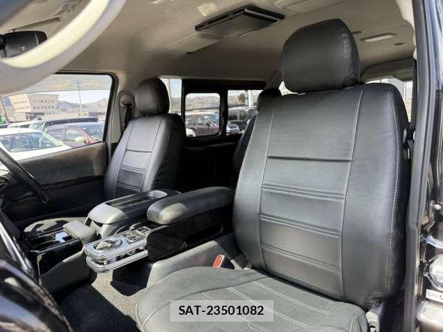 Toyota HIACE WAGON 2019-04 6271804-11