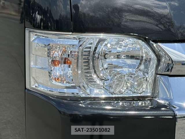 Toyota HIACE WAGON 2019-04 6271804-15