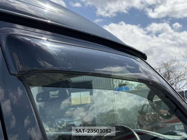 Toyota HIACE WAGON 2019-04 6271804-28