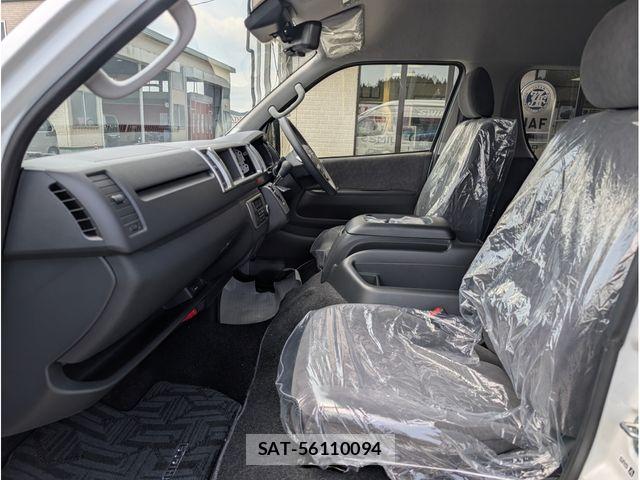 Toyota HIACE WAGON 2025-04 6498318-9