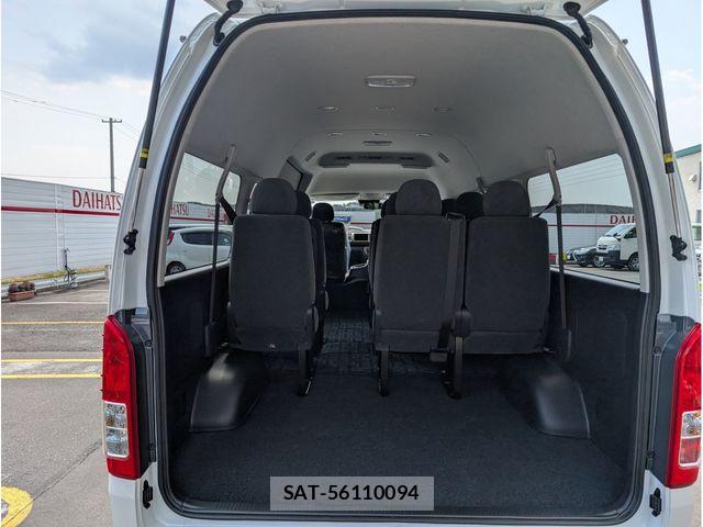 Toyota HIACE WAGON 2025-04 6498318-12