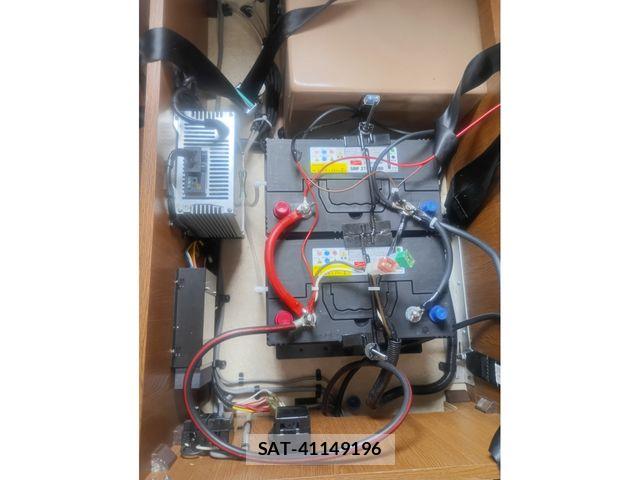 Toyota HIACE WAGON 2006-04 6498319-9