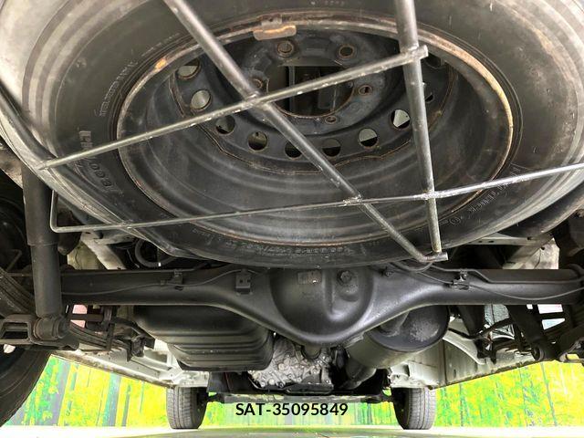 Toyota HIACE WAGON 2017-08 6545139-18