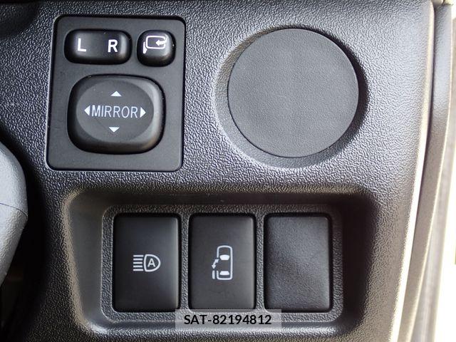 Toyota HIACE WAGON 2020-12 6612202-16