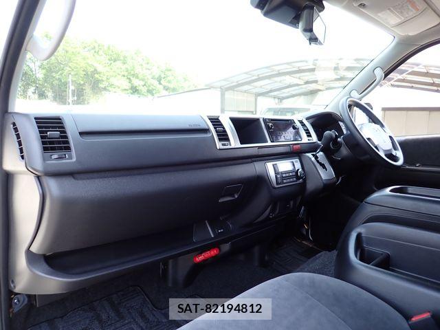 Toyota HIACE WAGON 2020-12 6612202-21