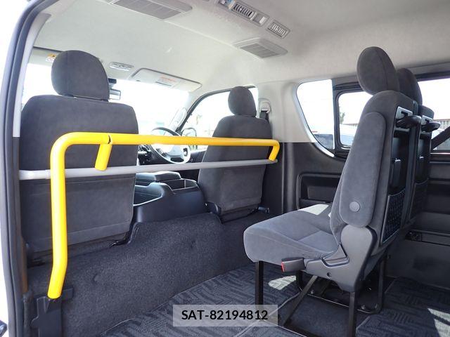Toyota HIACE WAGON 2020-12 6612202-24