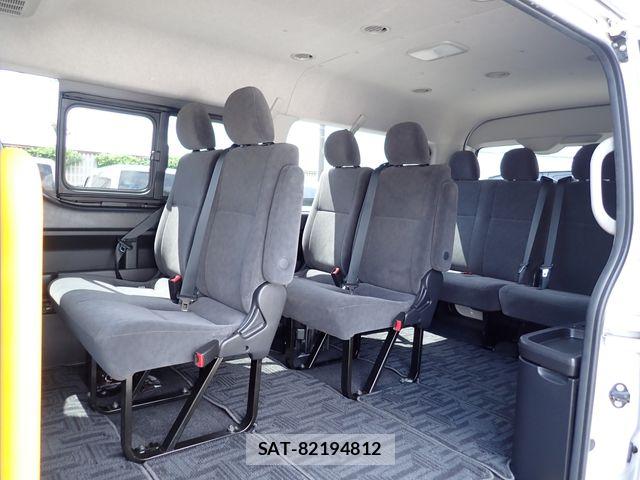 Toyota HIACE WAGON 2020-12 6612202-25