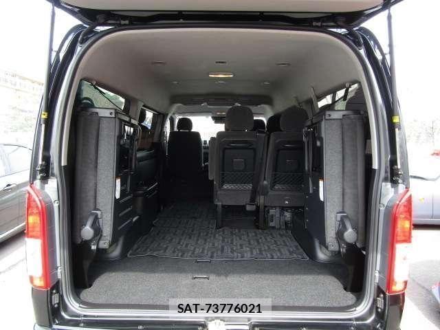 Toyota HIACE WAGON 2020-10 6641666-17