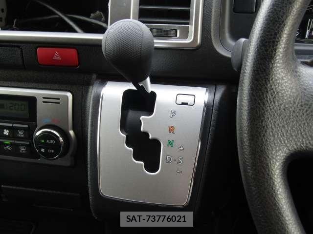 Toyota HIACE WAGON 2020-10 6641666-7